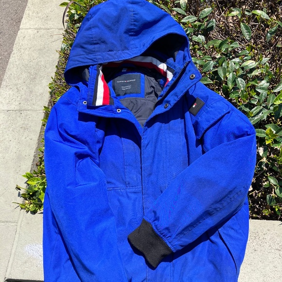 Tommy Hilfinger Winter Jacket Size Large - Picture 1 of 2